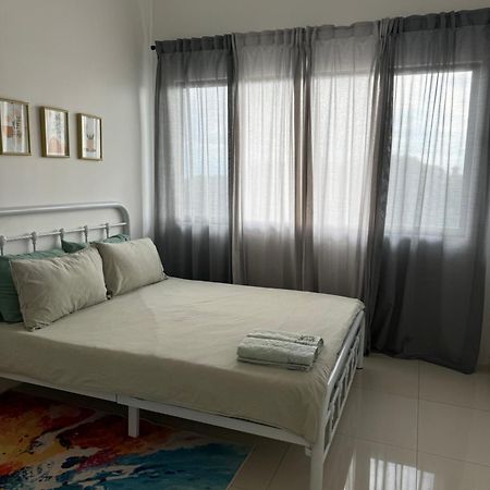 Bunga Homestay Sea View Kuala Terengganu Buitenkant foto